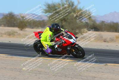 media/Jan-13-2025-Ducati Revs (Mon) [[8d64cb47d9]]/3-B Group/Session 3 (Turn 7 Inside)/